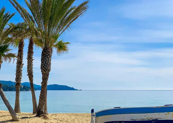 Select'sohome - Pour 4 Personnes Au Lavandou - Proche Plage, Commerces, Restaurants- Gaia