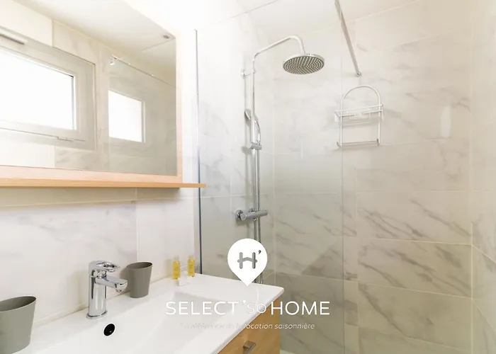 Select'sohome - Pour 4 Personnes Au Lavandou - Proche Plage, Commerces, Restaurants- Gaia *